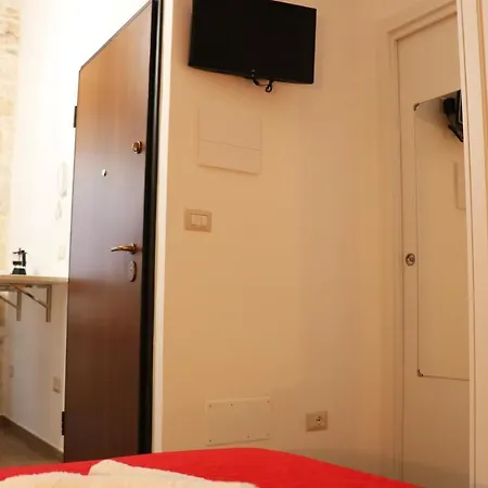 Apartment White